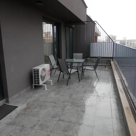 Апартамент Нова Дружба 2 Apartment *